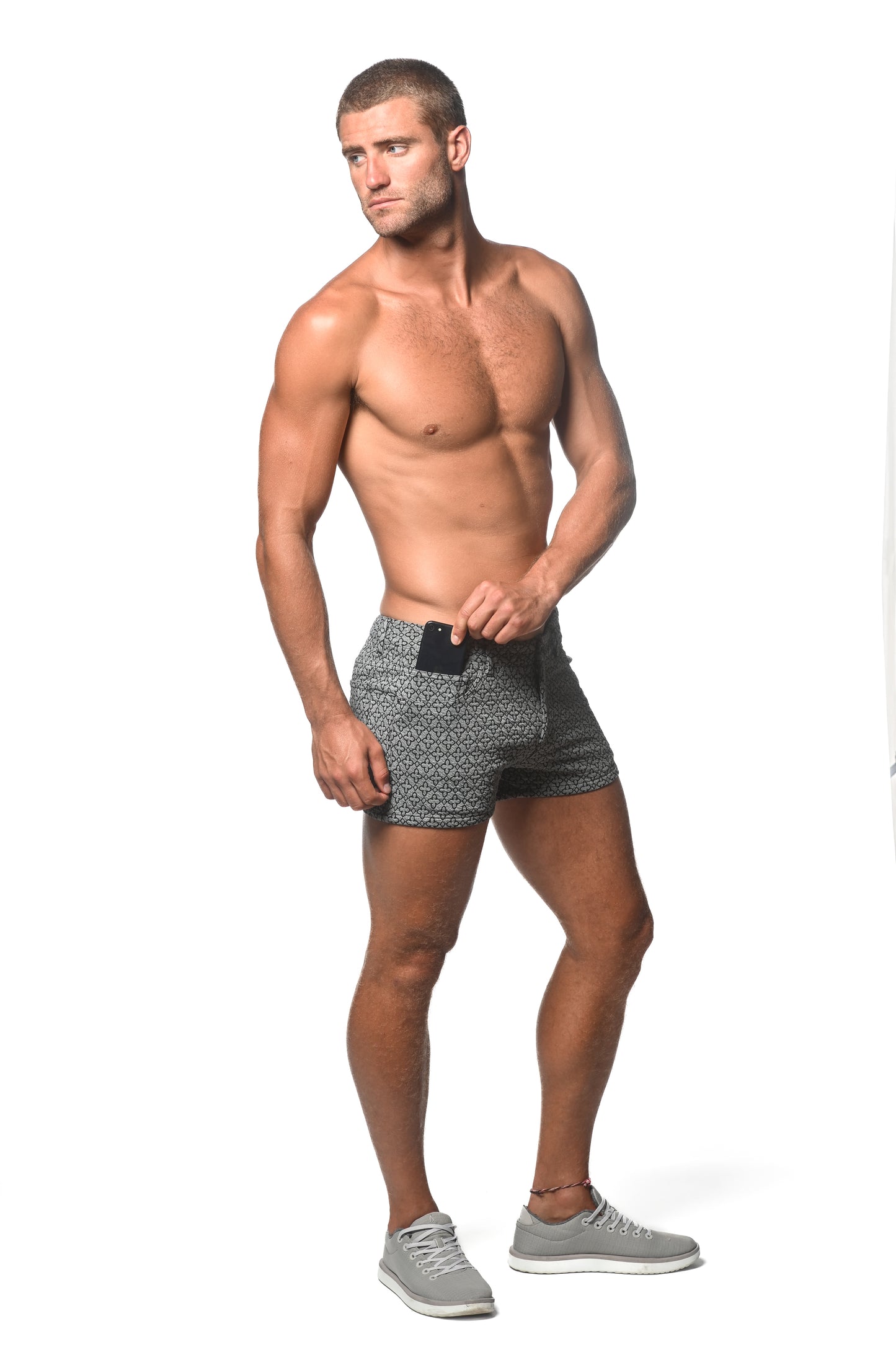 St33le Black Beige Diamond Jacquard 3" Short