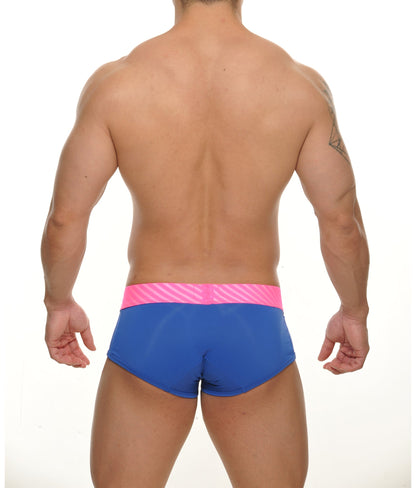 Stud Karsten Neon Trunks