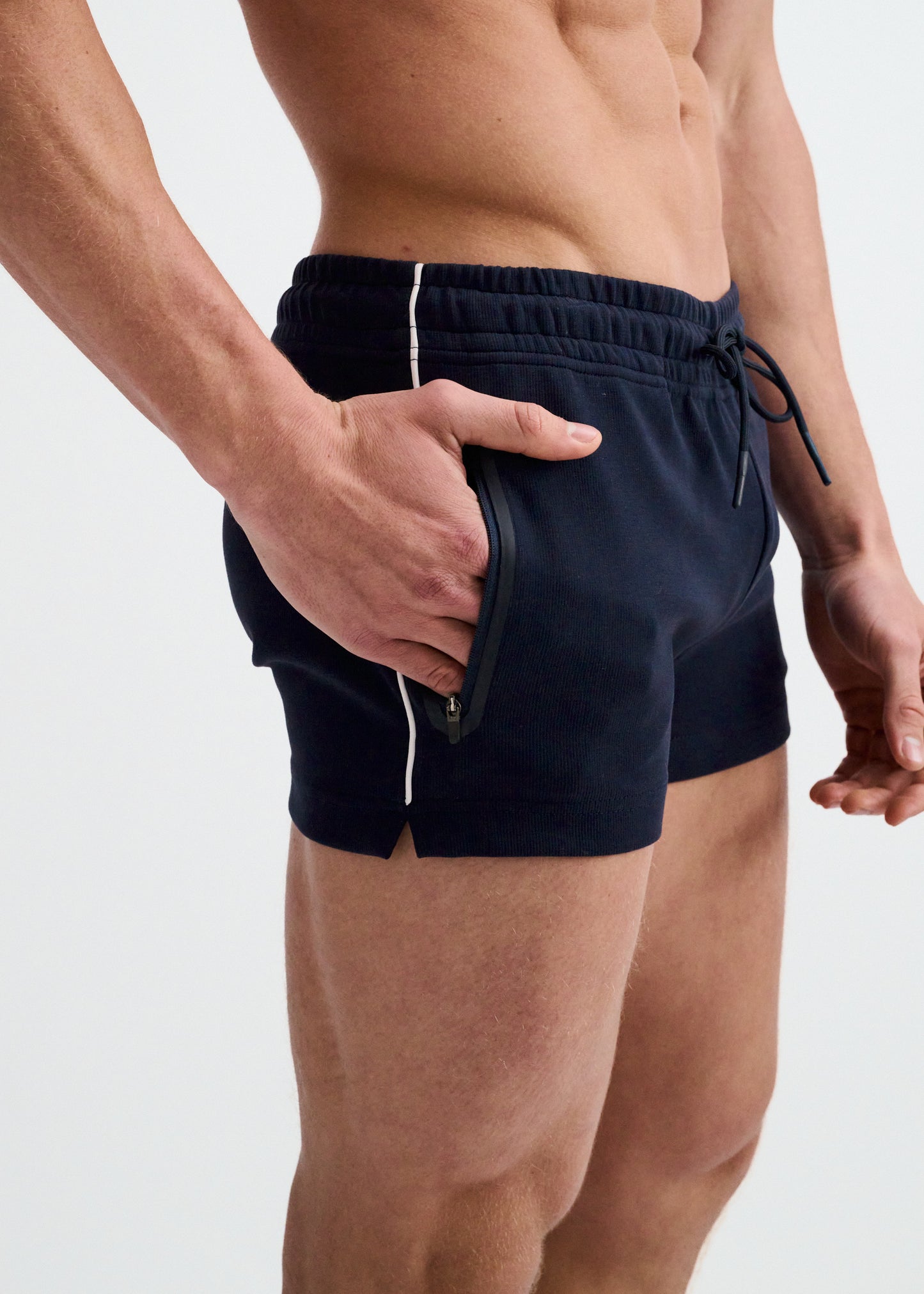 ST33le 3.5" Stretch Short