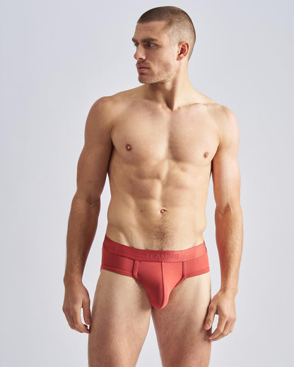Teamm8 Reign Brief
