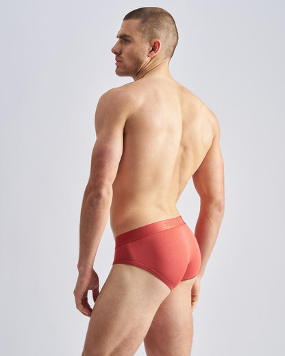 Teamm8 Reign Brief