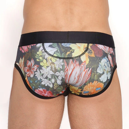 Skull & Bones SS'25 Brief